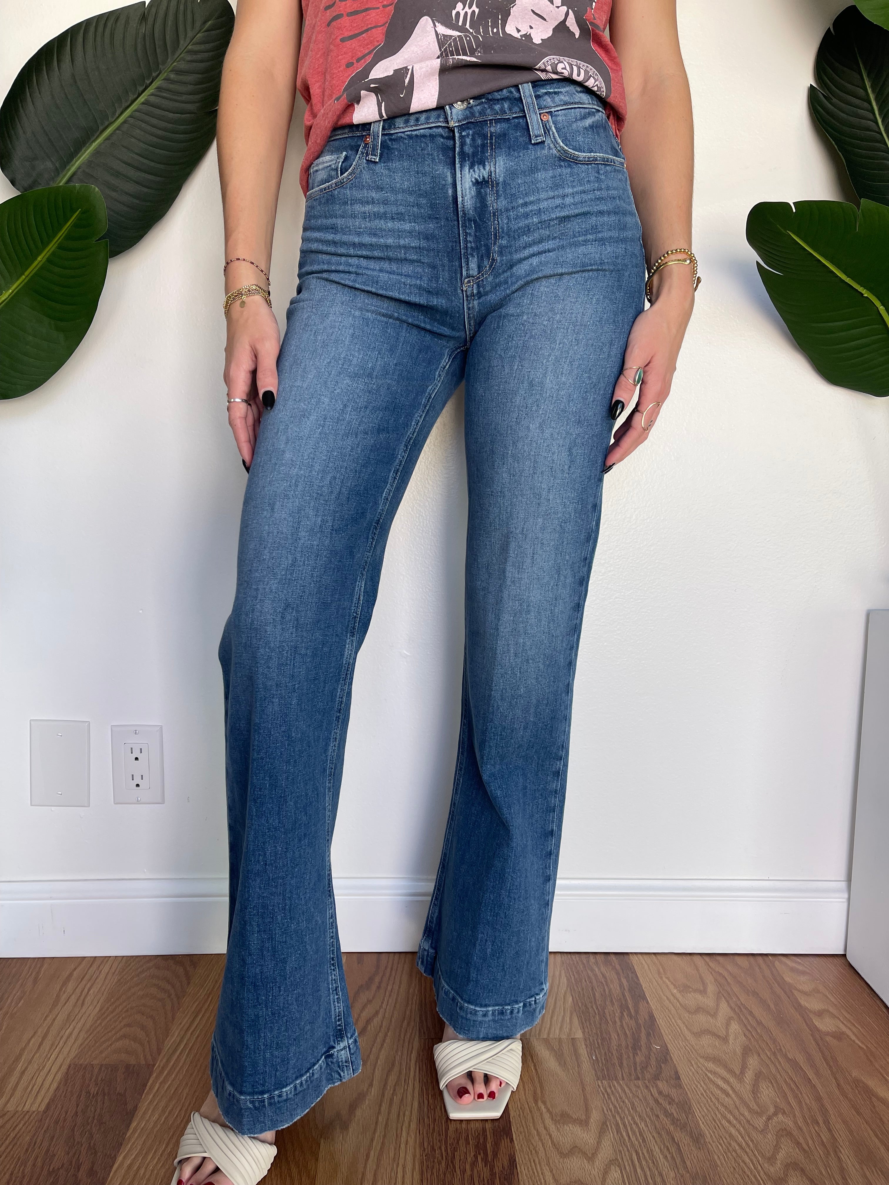 H)#Paige Women's denim jeans size 27 white color... - Depop